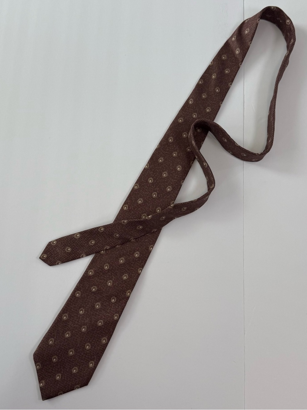 Men's burgundy Brown Geometric Dot Silk Tie 57"